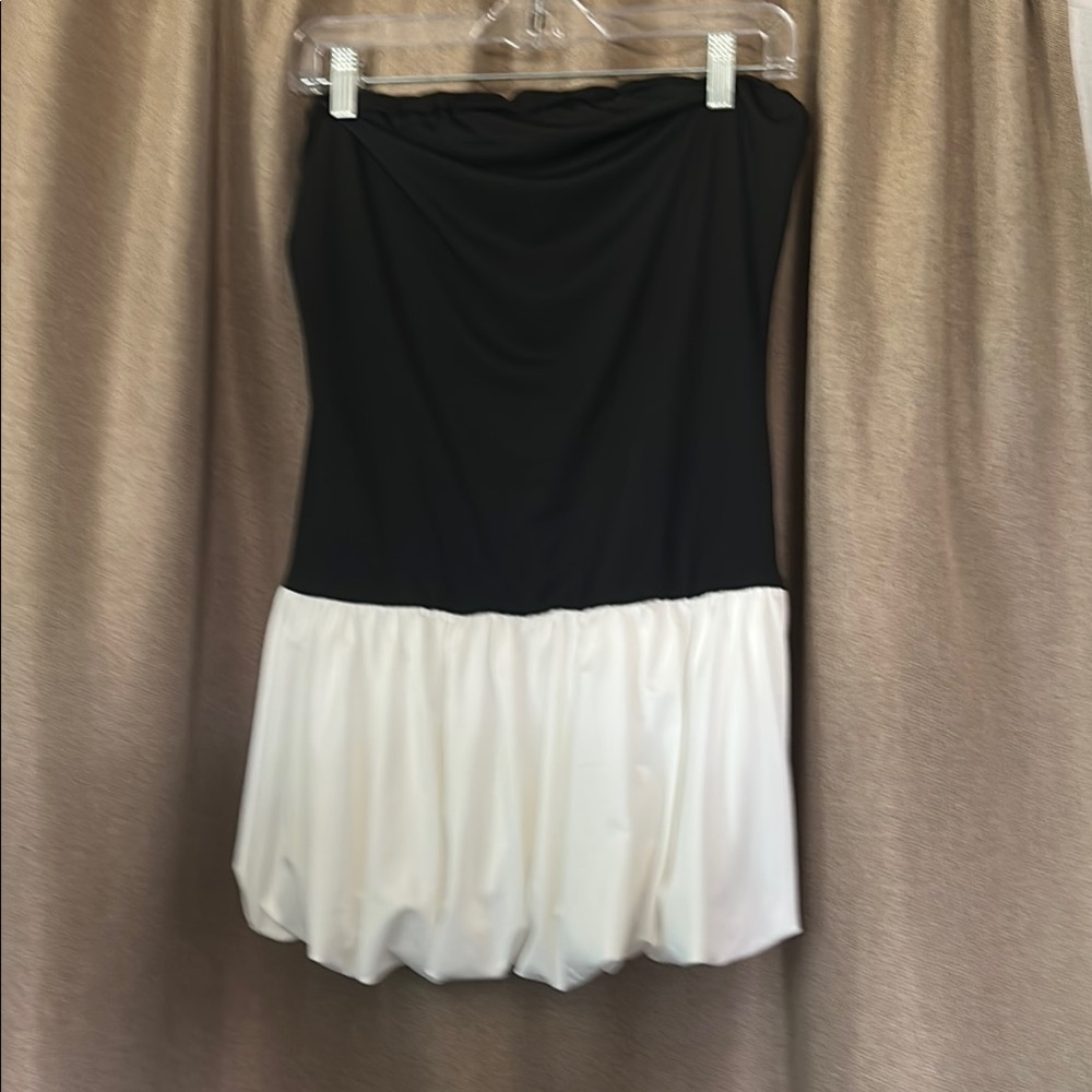 Strapless bubble hem mini dress NWOT